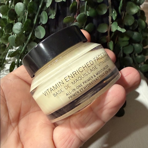 Bobbi Brown Vitamin Enriched Base Cream 50ml/1.7 oz - Picture 6 of 8